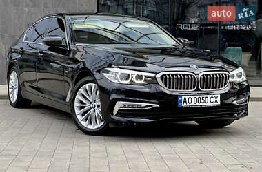 Седан BMW 5 Series 2017 в Ужгороді
