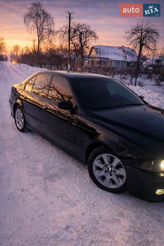 Седан BMW 5 Series 2002 в Ровно