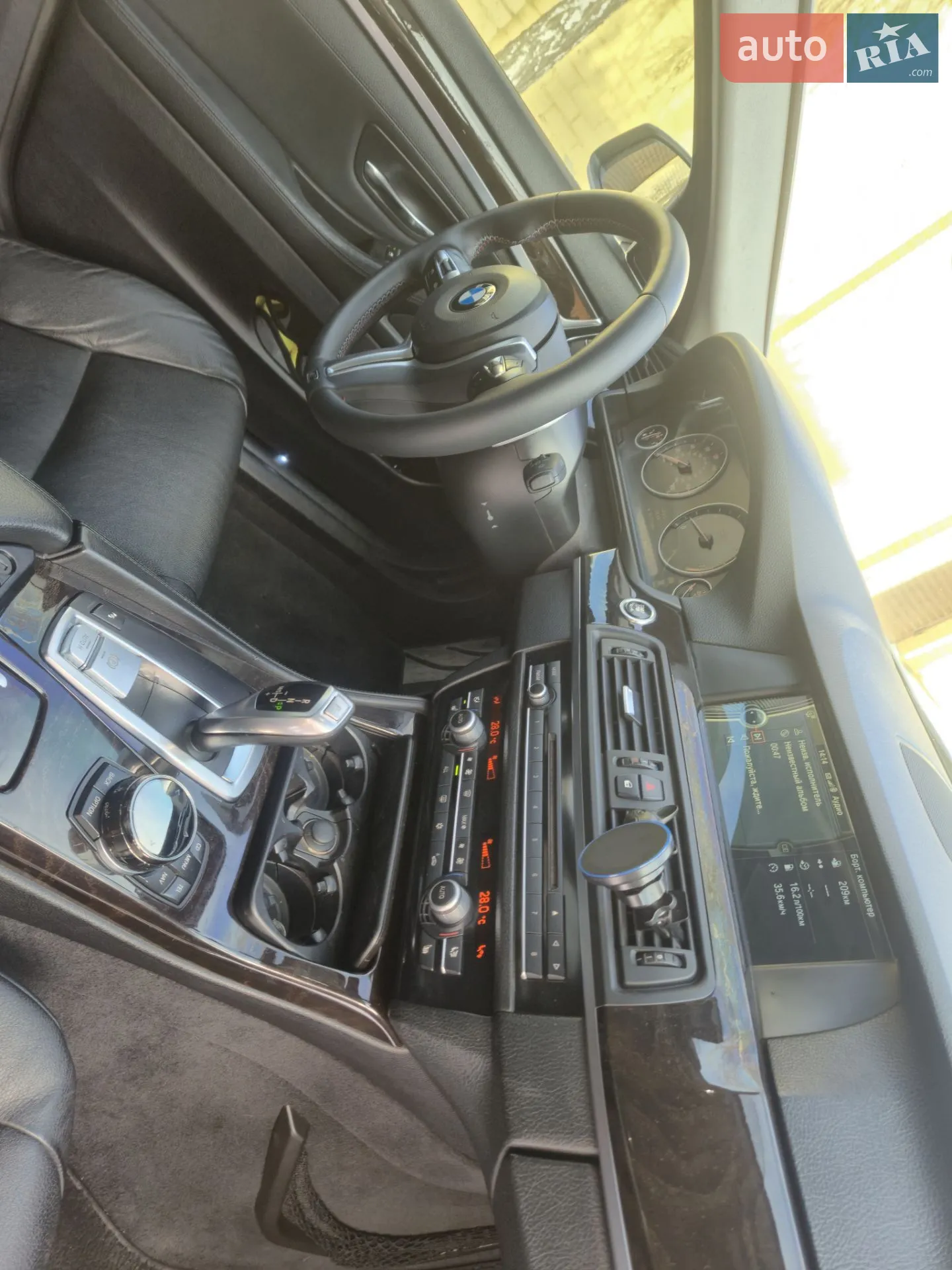 2011 BMW 5er - мініатюра 12