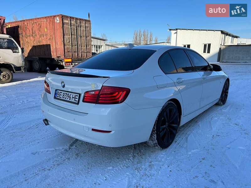 Седан BMW 5 Series 2016 в Николаеве