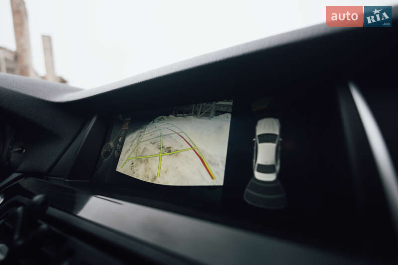Седан BMW 5 Series 2013 в Львове