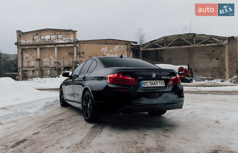 Седан BMW 5 Series 2013 в Львове