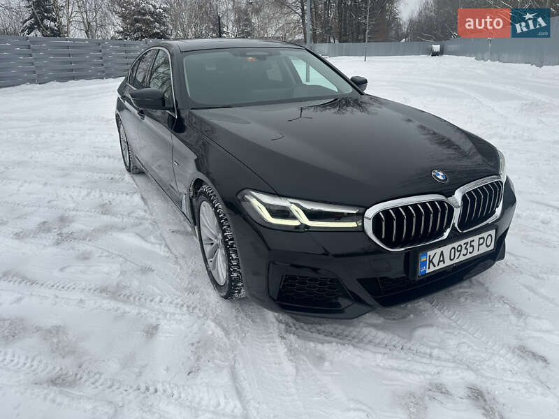 Седан BMW 5 Series 2020 в Киеве фото 16 Седан BMW 5 Series 2020 в Киеве