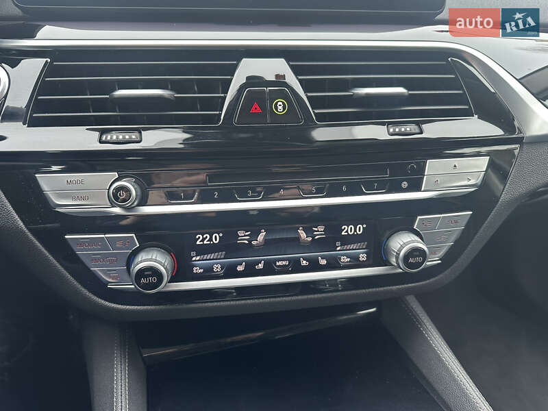 Седан BMW 5 Series 2020 в Киеве фото 31 Седан BMW 5 Series 2020 в Киеве