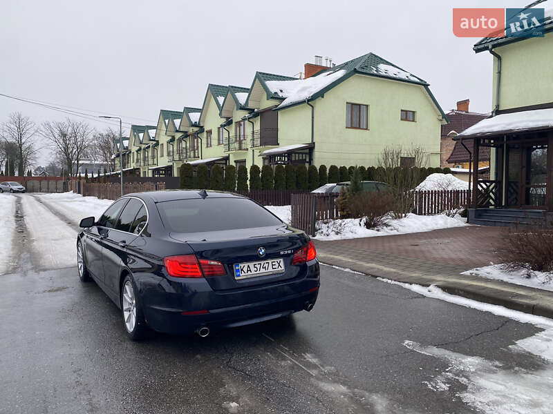 Седан BMW 5 Series 2011 в Стрые