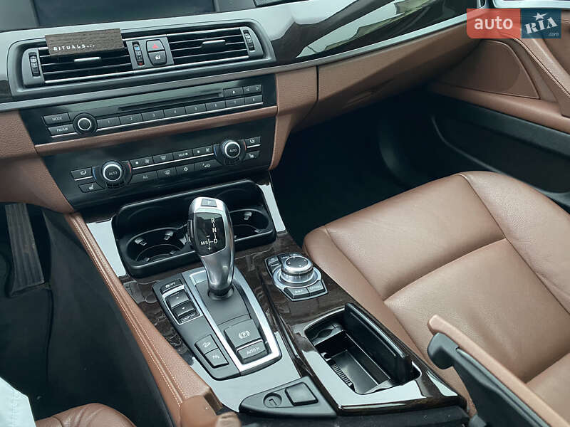 Седан BMW 5 Series 2011 в Стрые