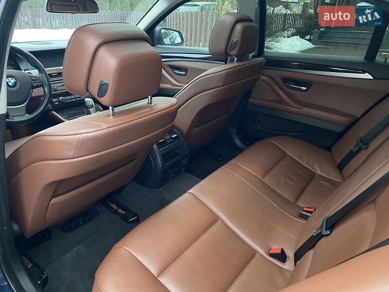 Седан BMW 5 Series 2011 в Стрые