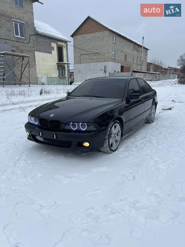 Седан BMW 5 Series 2000 в Виннице