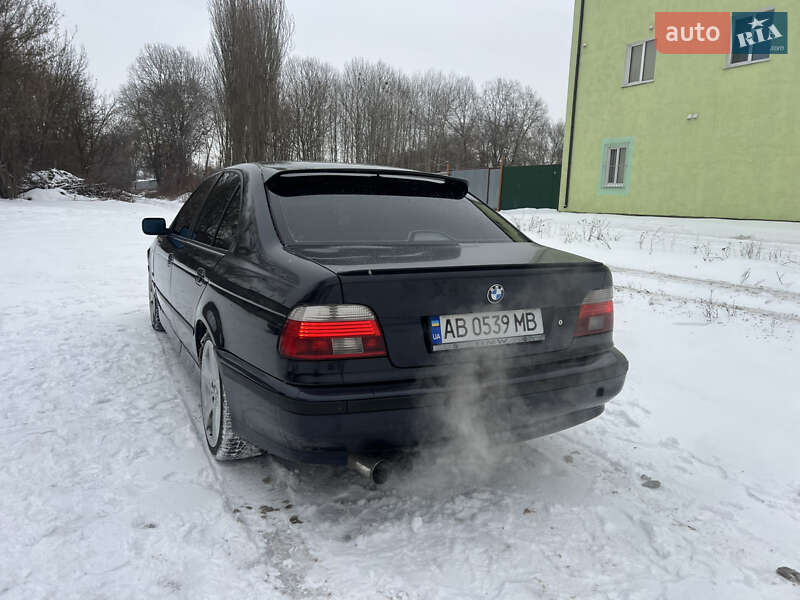 Седан BMW 5 Series 2000 в Виннице