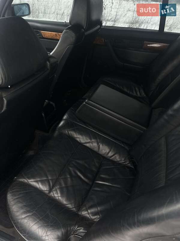 Седан BMW 5 Series 1992 в Рогатине