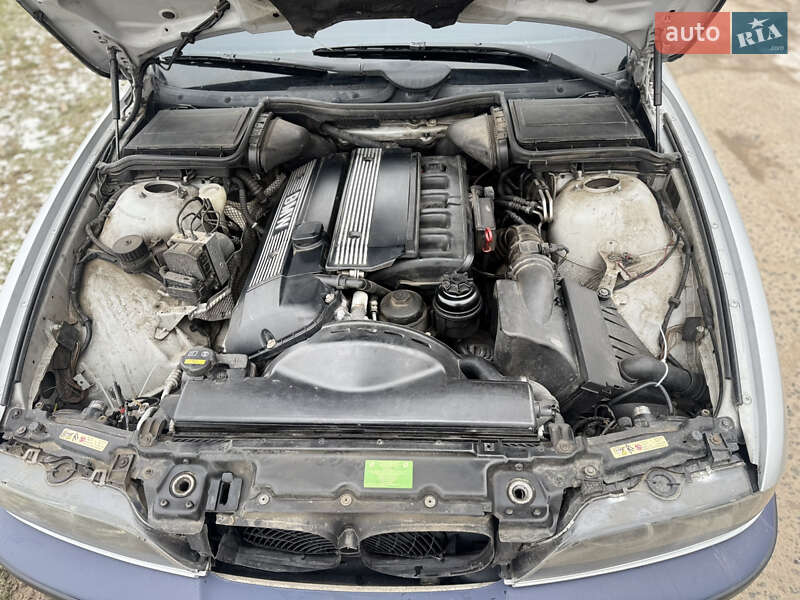 Седан BMW 5 Series 1999 в Снігурівці