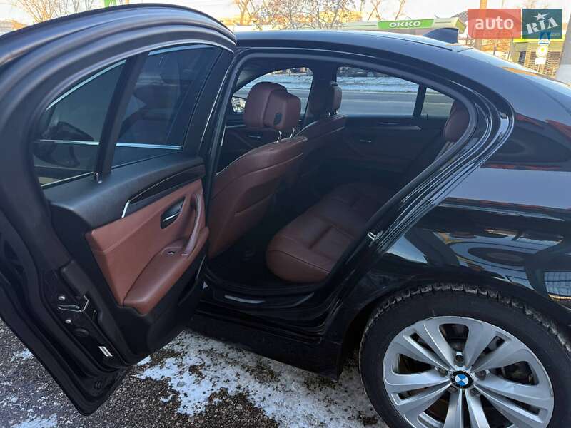 Седан BMW 5 Series 2012 в Кропивницком