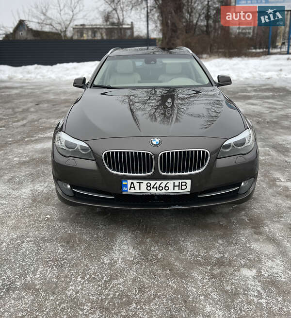 BMW 5 Series 2011