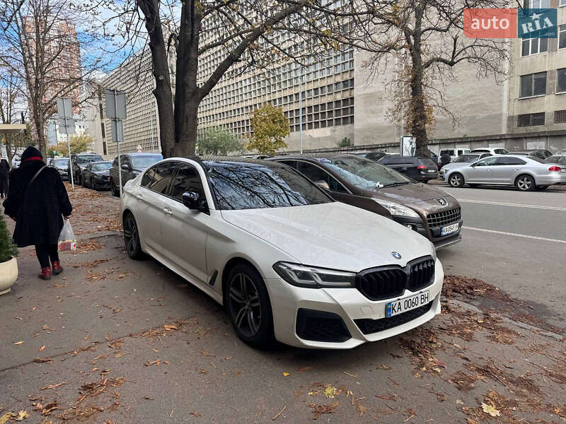 Седан BMW 5 Series 2020 в Киеве