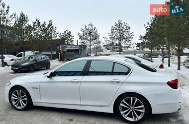 Седан BMW 5 Series 2015 в Звягеле