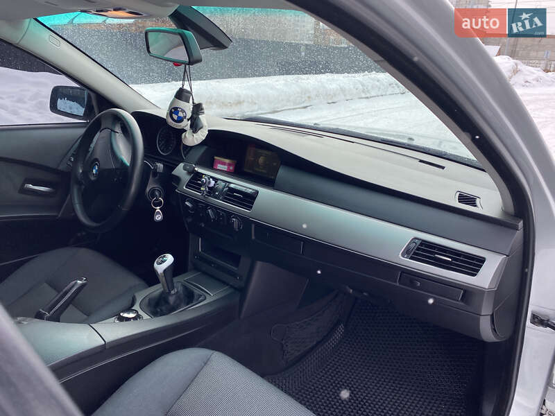 Седан BMW 5 Series 2005 в Хмельницком