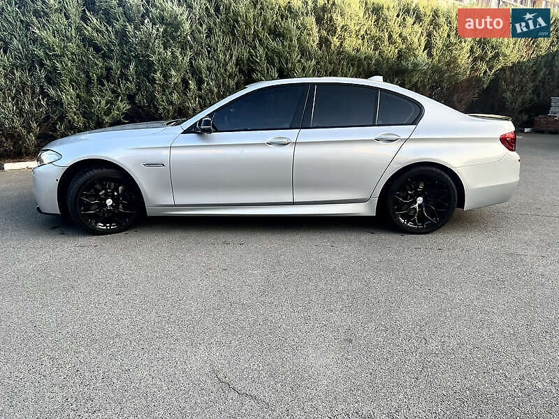 Седан BMW 5 Series 2014 в Киеве