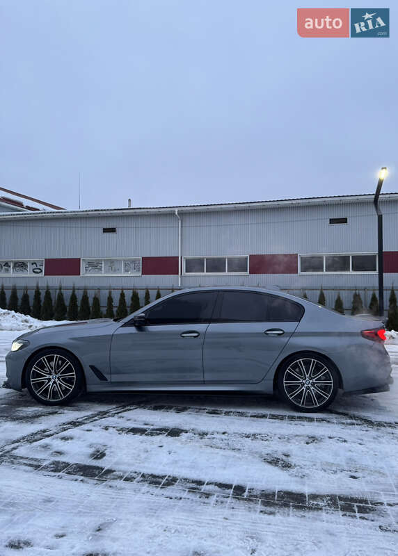 Седан BMW 5 Series 2017 в Луцке
