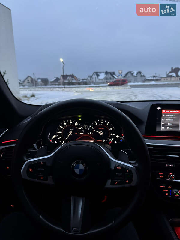 Седан BMW 5 Series 2017 в Луцке