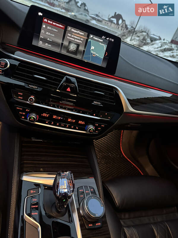 Седан BMW 5 Series 2017 в Луцке