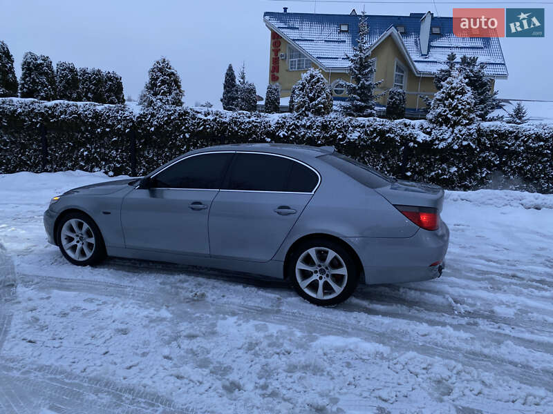 Седан BMW 5 Series 2004 в Долине