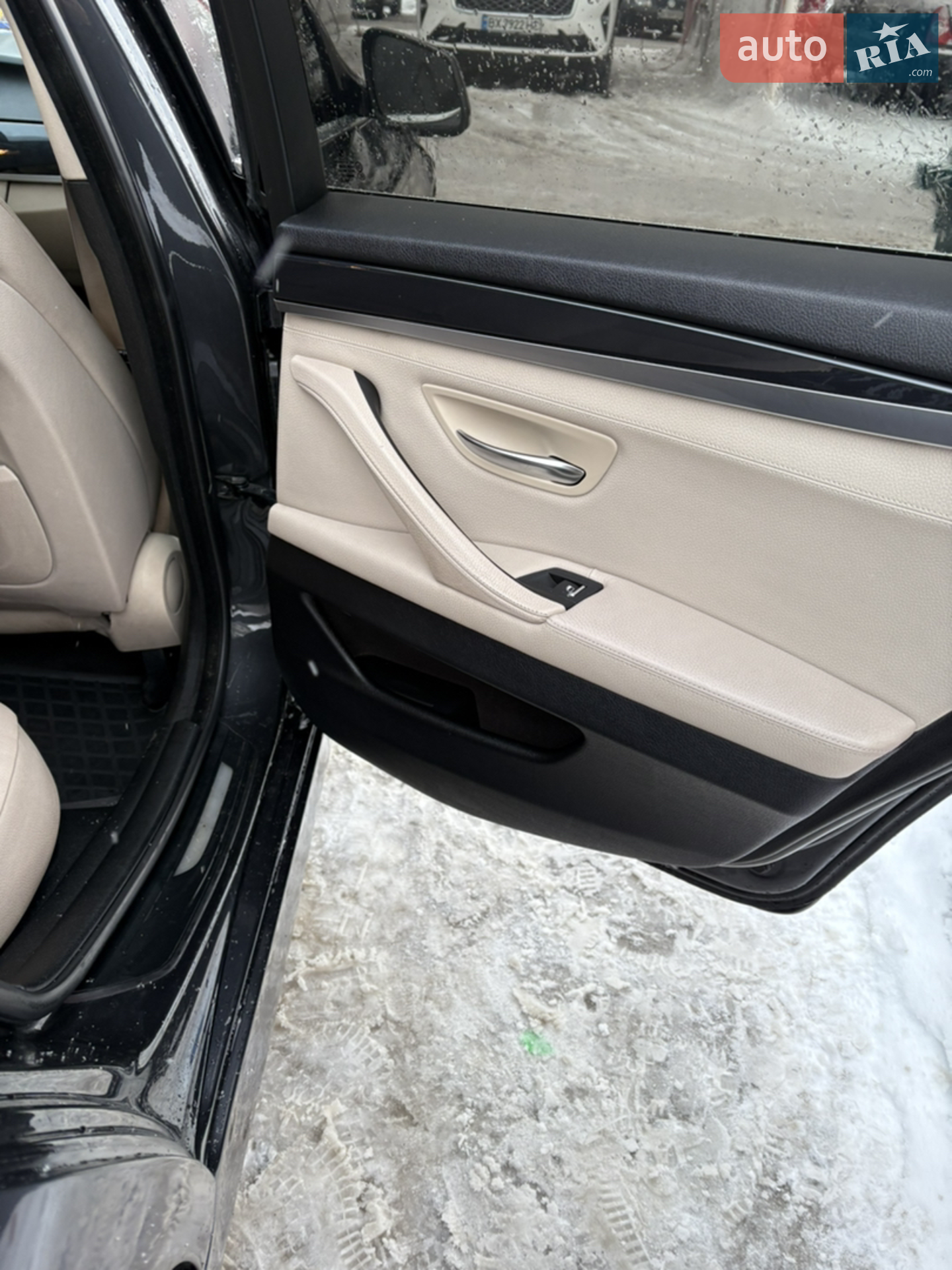 2010 BMW 5er - мініатюра 21