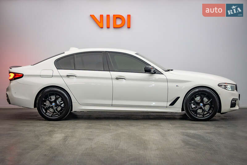 Седан BMW 5 Series 2017 в Киеве фото 4 Седан BMW 5 Series 2017 в Киеве