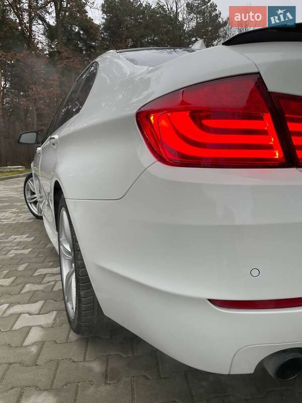 Седан BMW 5 Series 2011 в Львове