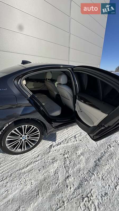 Седан BMW 5 Series 2017 в Киеве фото 16 Седан BMW 5 Series 2017 в Киеве
