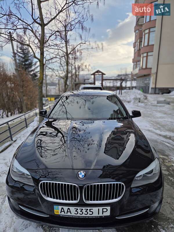 Седан BMW 5 Series 2012 в Киеве