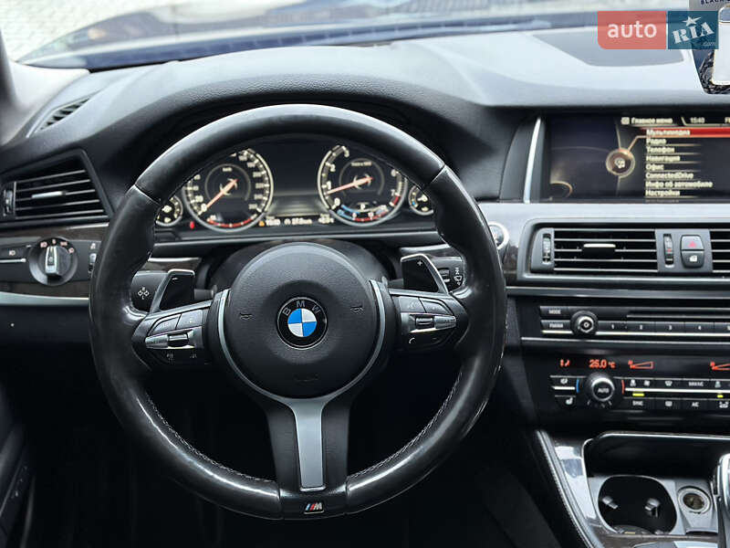 Седан BMW 5 Series 2016 в Ужгороде
