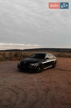 Седан BMW 5 Series 2017 в Львові