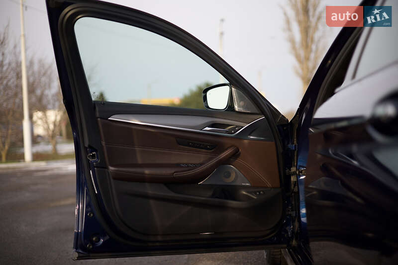 Седан BMW 5 Series 2017 в Одессе фото 27 Седан BMW 5 Series 2017 в Одессе