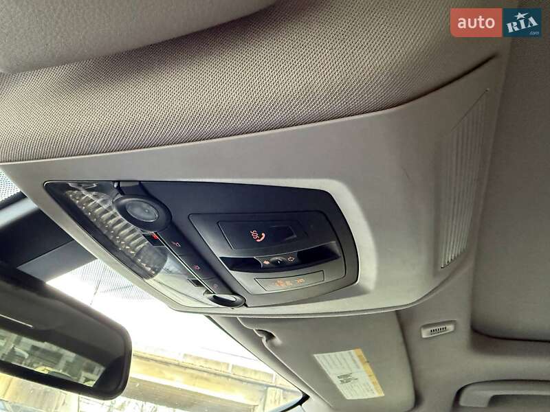 Седан BMW 5 Series 2013 в Днепре