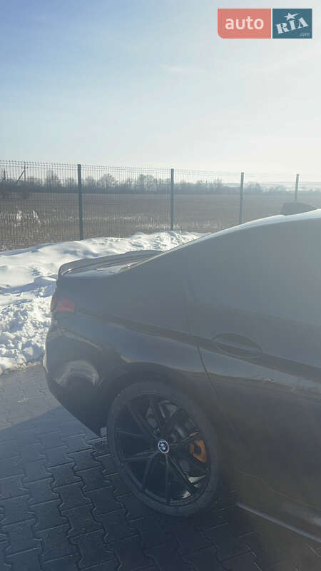 Седан BMW 5 Series 2017 в Черновцах