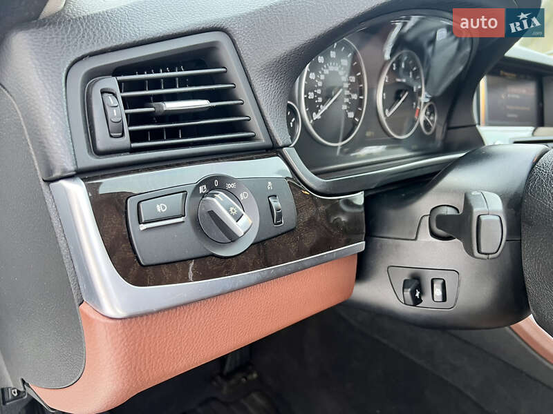 Седан BMW 5 Series 2015 в Ровно