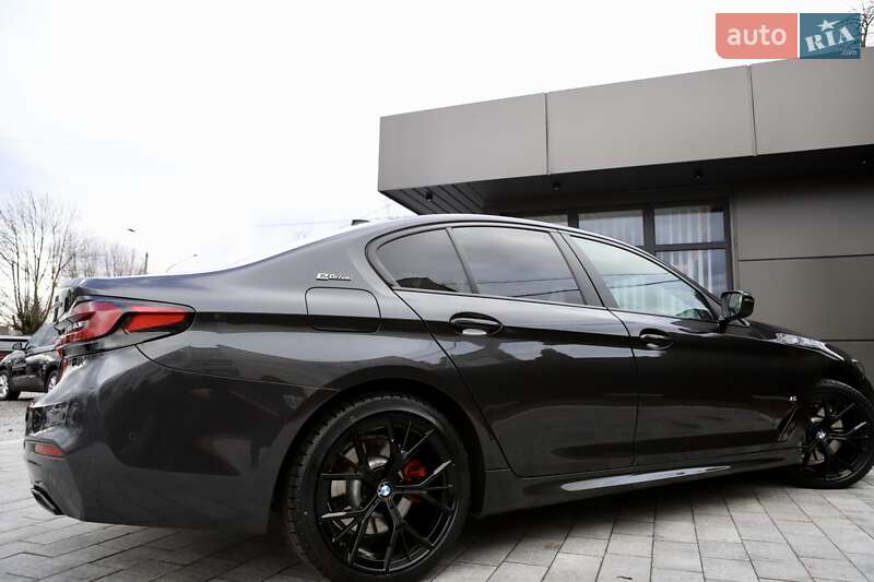 Седан BMW 5 Series 2020 в Дрогобыче