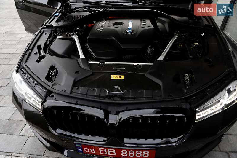 Седан BMW 5 Series 2020 в Дрогобыче