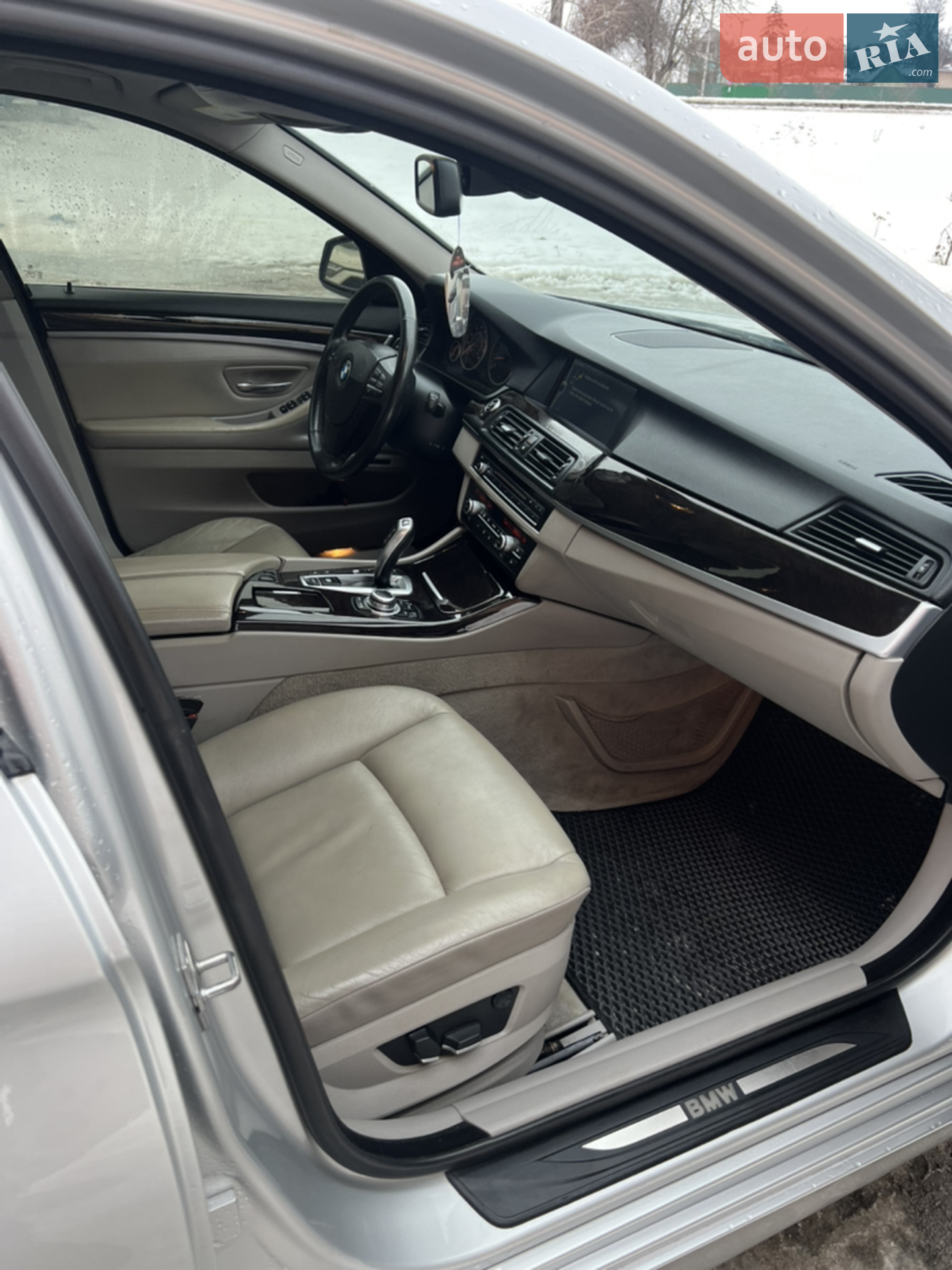 2011 BMW 5er - мініатюра 32
