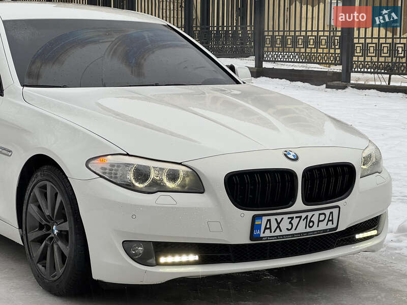 Седан BMW 5 Series 2010 в Харькове
