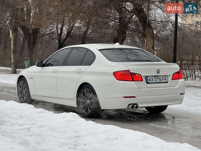 Седан BMW 5 Series 2010 в Харькове