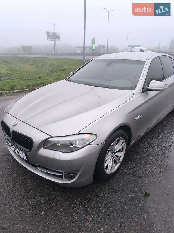 Седан BMW 5 Series 2011 в Полтаве