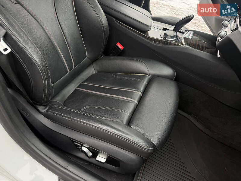 Седан BMW 5 Series 2017 в Киеве фото 22 Седан BMW 5 Series 2017 в Киеве