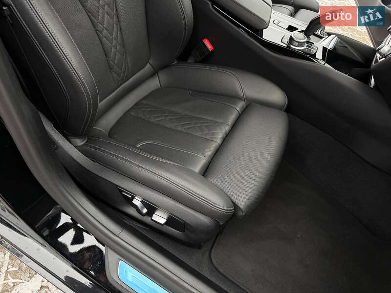 Седан BMW 5 Series 2020 в Киеве