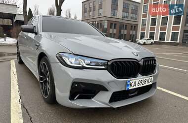 Седан BMW 5 Series 2017 в Киеве
