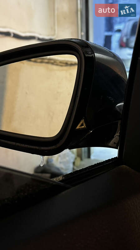 Седан BMW 5 Series 2013 в Львове