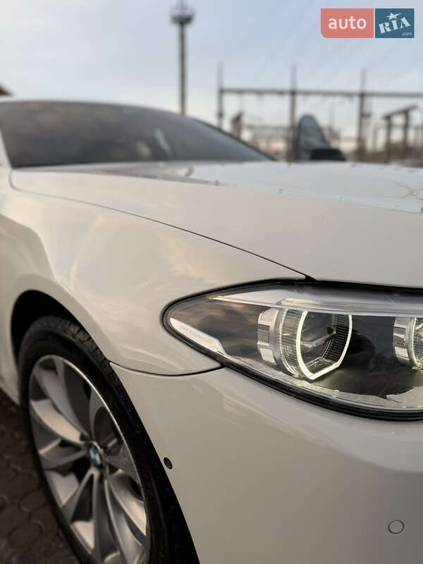 Седан BMW 5 Series 2015 в Черновцах