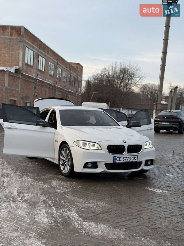 Седан BMW 5 Series 2015 в Черновцах
