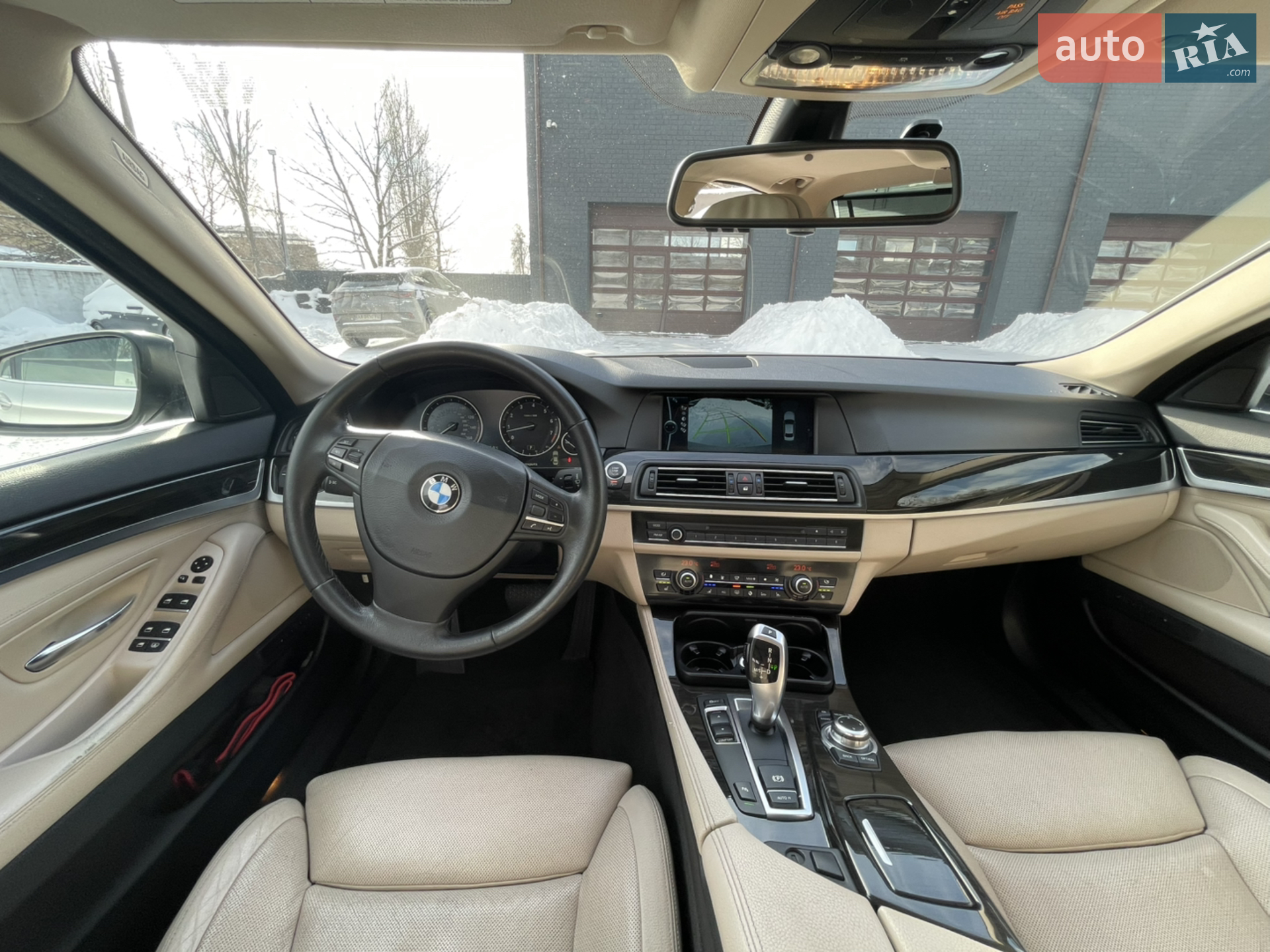 2011 BMW 5er - мініатюра 11