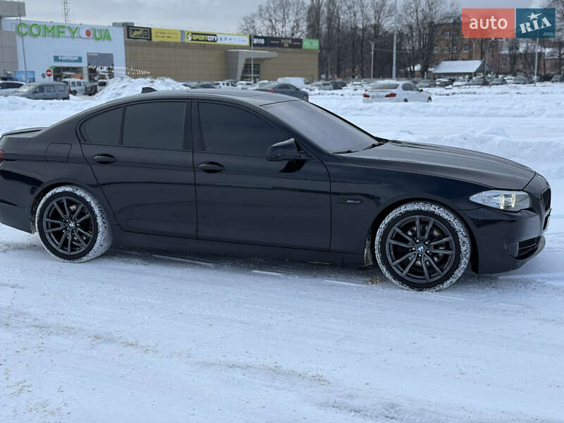 Седан BMW 5 Series 2012 в Житомире